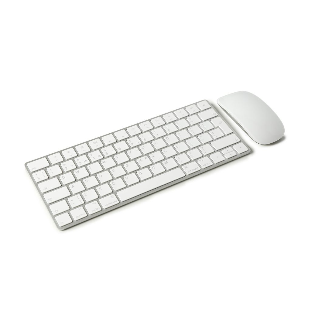 Maus und Tastatur als Beispiel von Produktfotos für E-Commerce